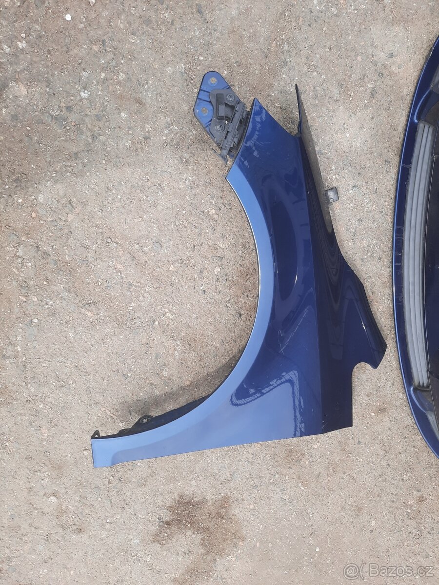 vw golf 5 plus - dily na predni cast - 2