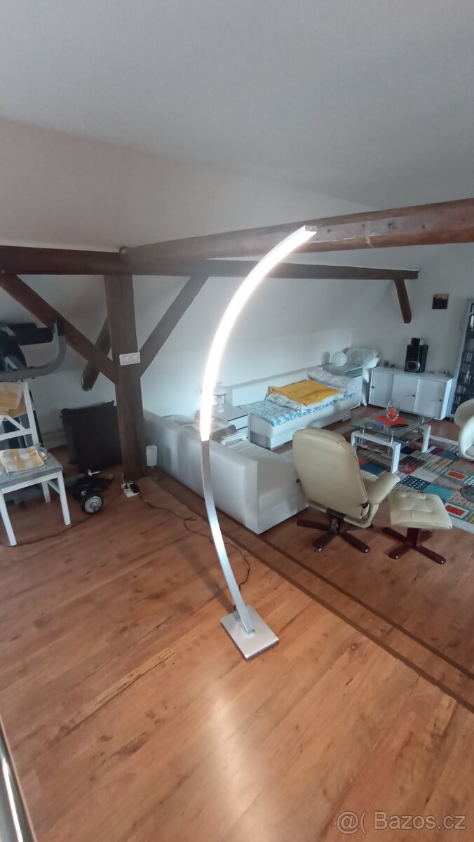 Prodám stojací LED – obloukovou lampu - 2