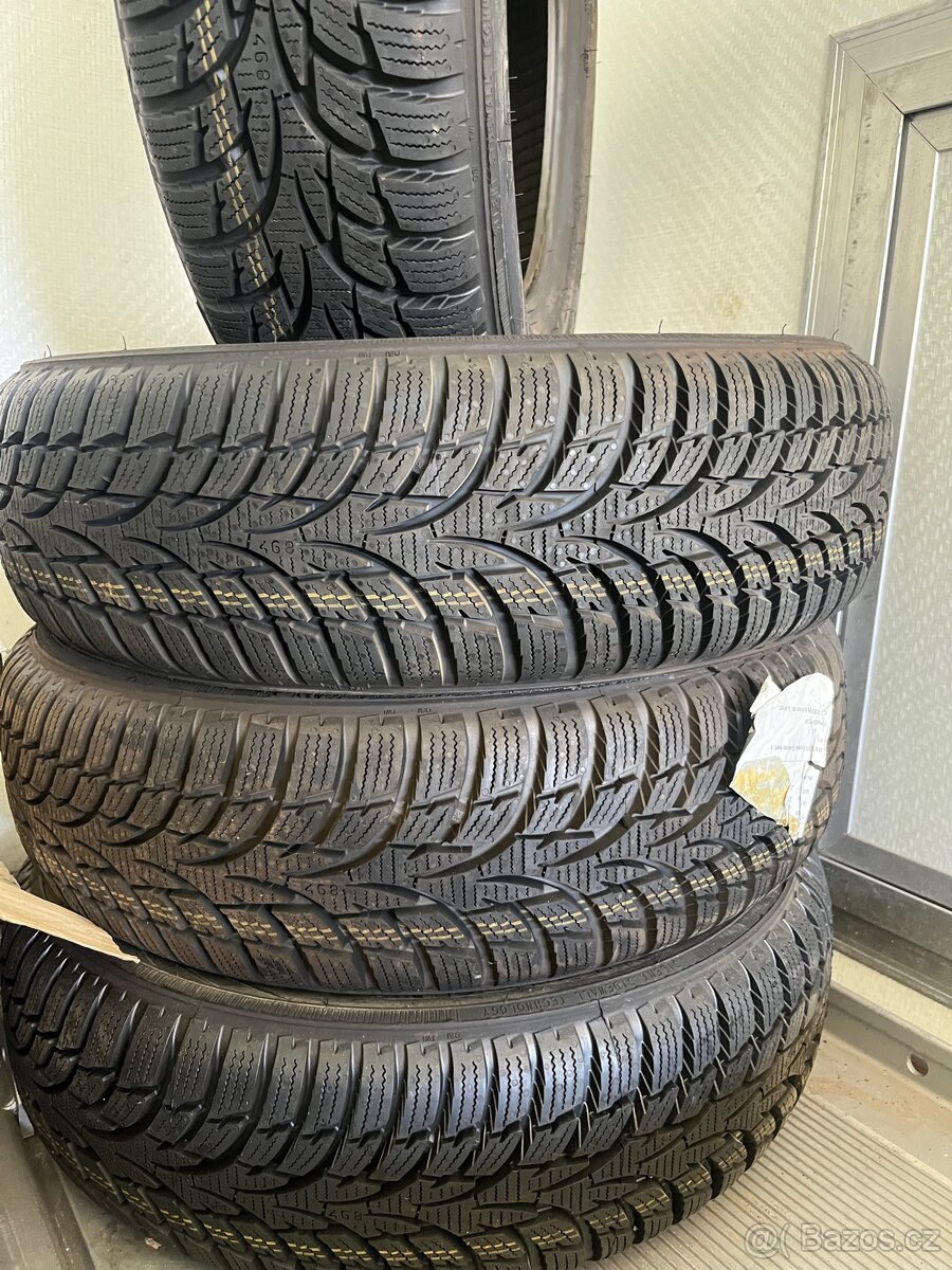 Zimní pneu 155/70 R13 - 2
