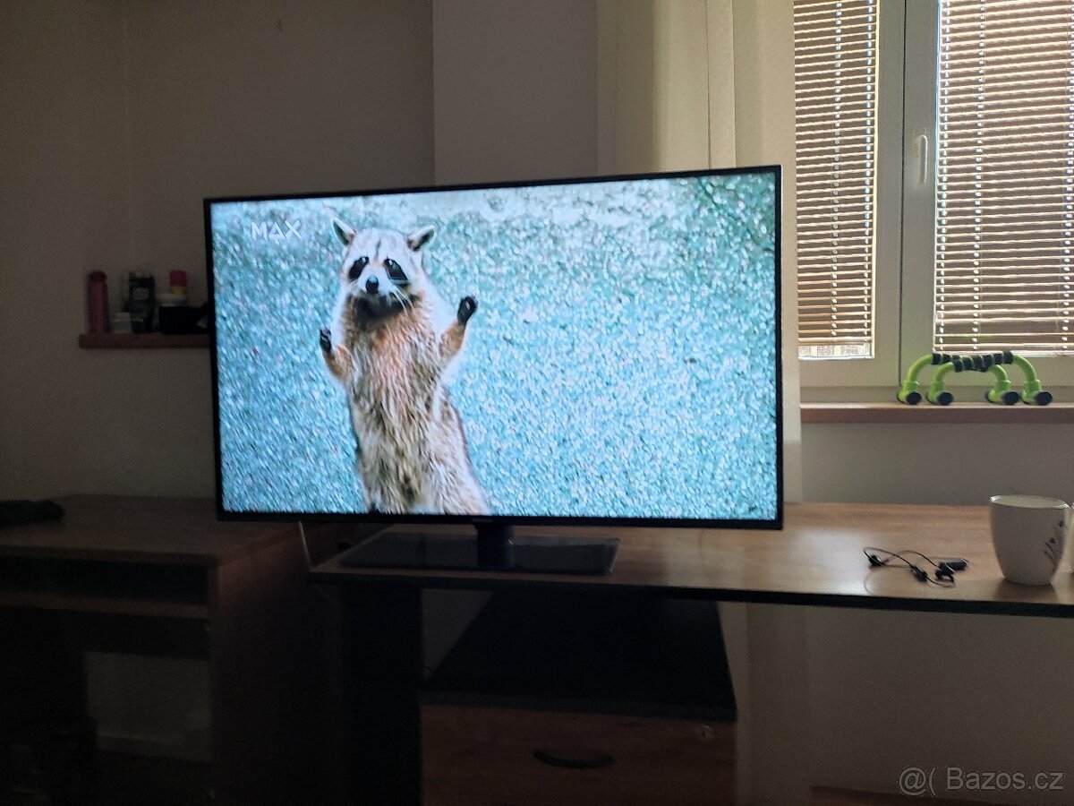 Smart Televize Panasonic 43" (108 cm) 4K Ultra UHD - 2