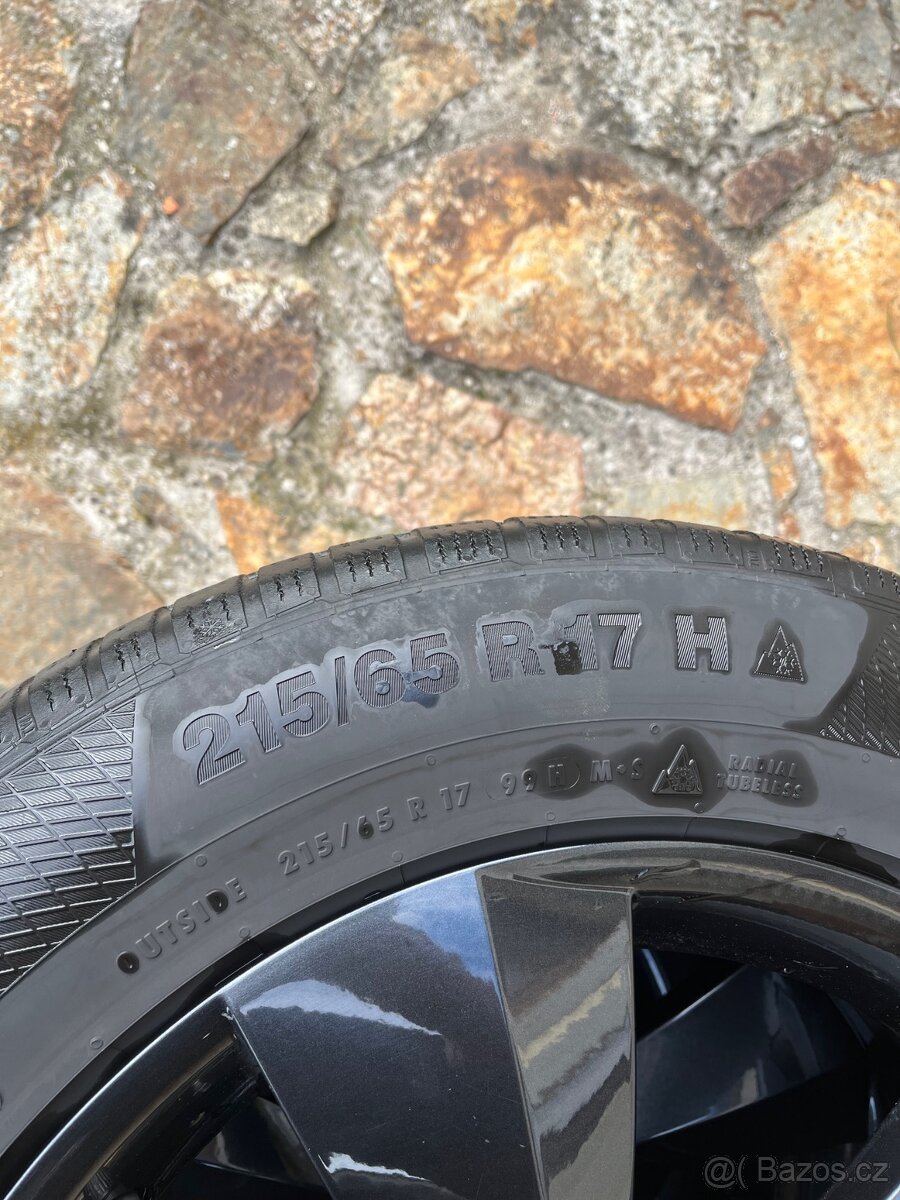 Alu kola Škoda 17" + zimní pneu Continental 215/65 R17 - 2