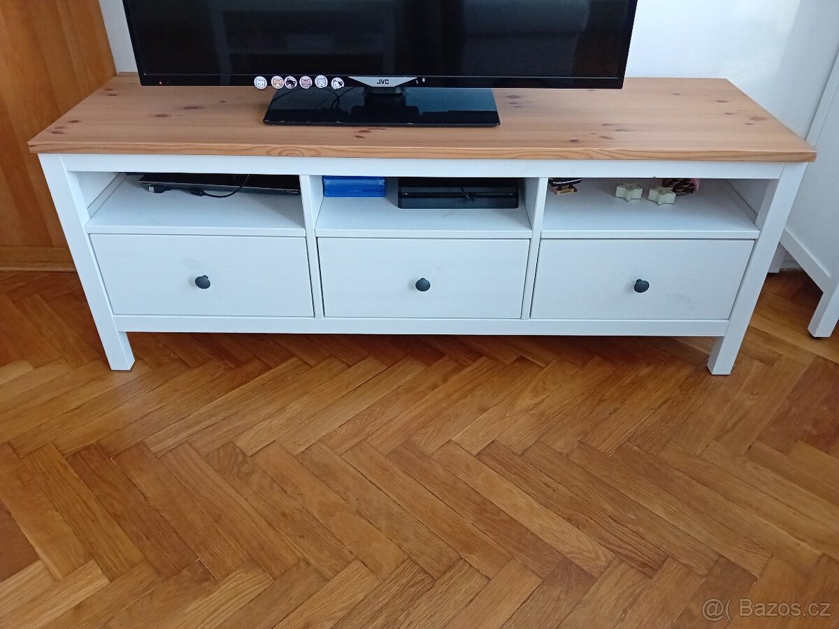 TV stolek Ikea Hemnes - 2