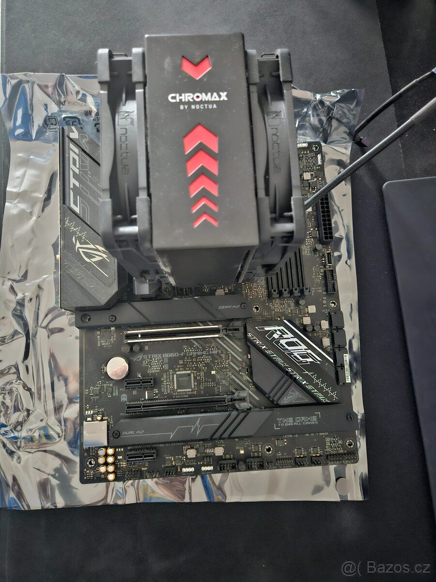 ASUS ROG STRIX B660-F GAMING WIFI + i5 - 12600 - 2