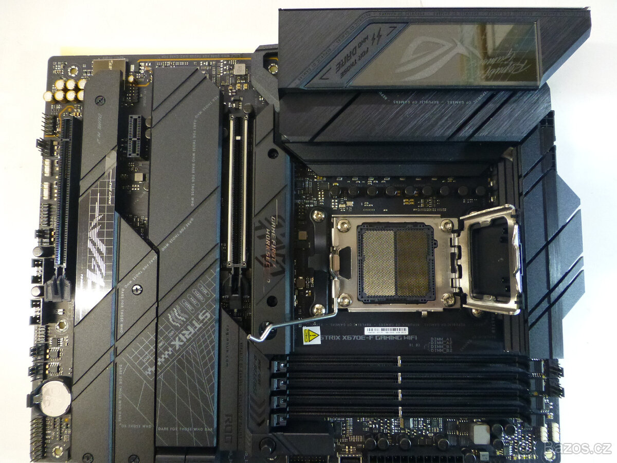 ASUS ROG STRIX X670E-F GAMING WIFI - 2