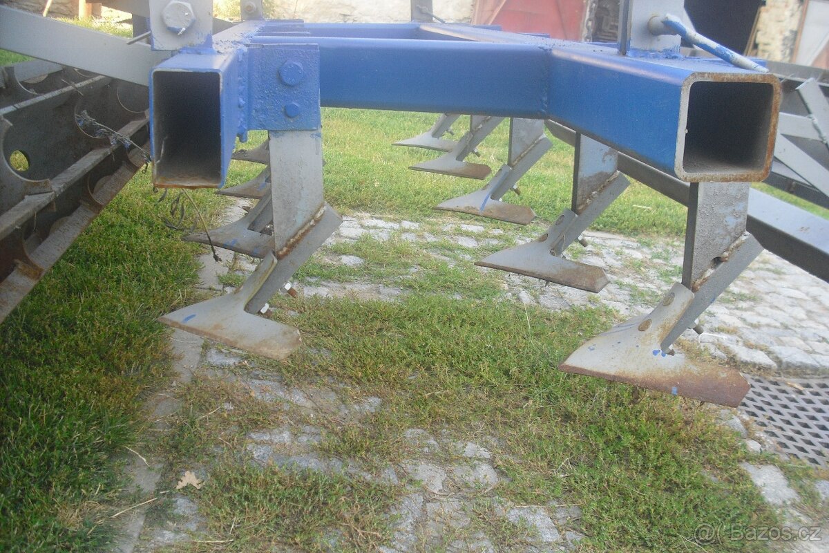 Prodám kompaktor - 2