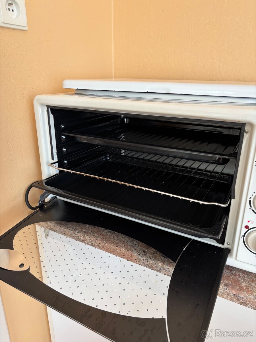 Elektrická trouba se dvěmi plotnami - 2