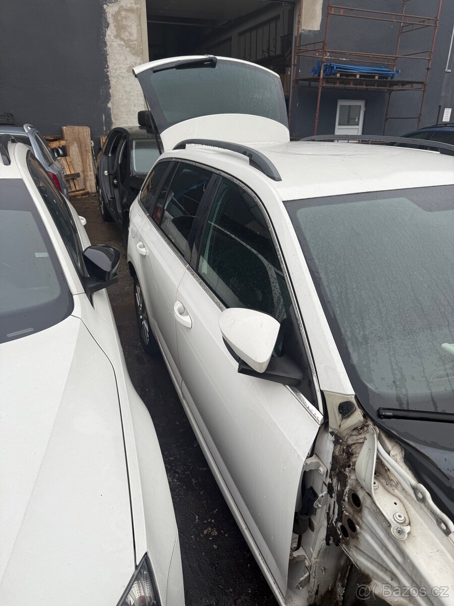 Všechny dveře Octavia 3 LF9E - 2