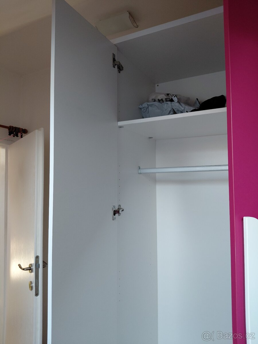 dívčí skříň - 2