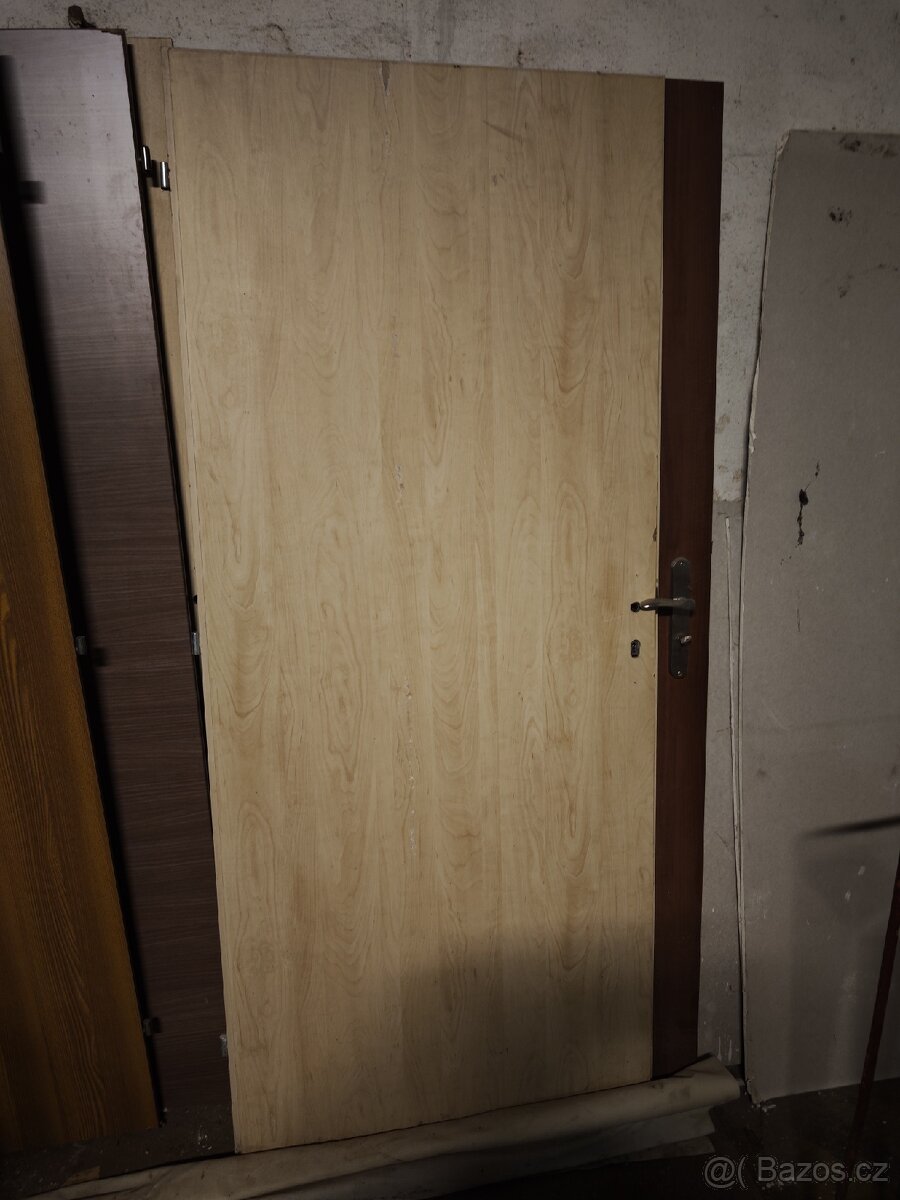 Dveře více druhů - 2