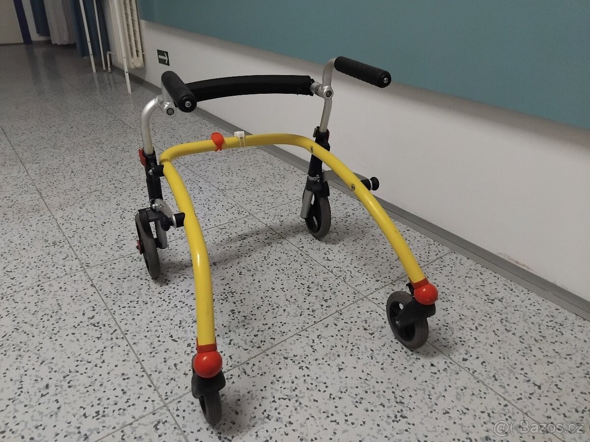 Crocodile R82 - choditko - 2