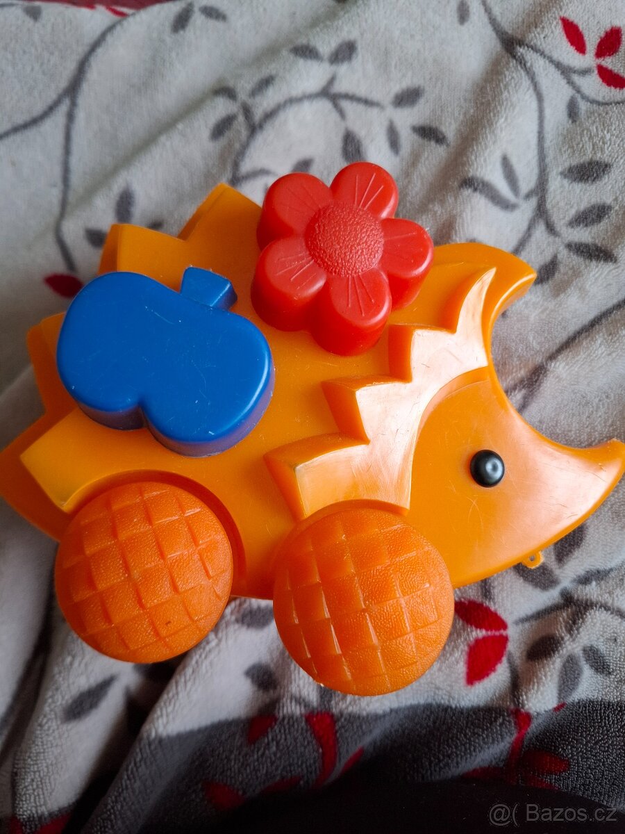 Retro jezdící Ježek - 2