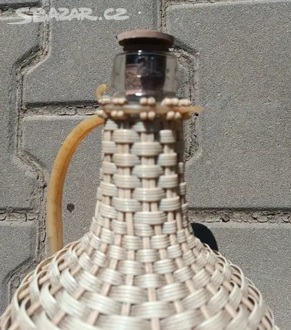 Prodám demižon 2 litry - 2