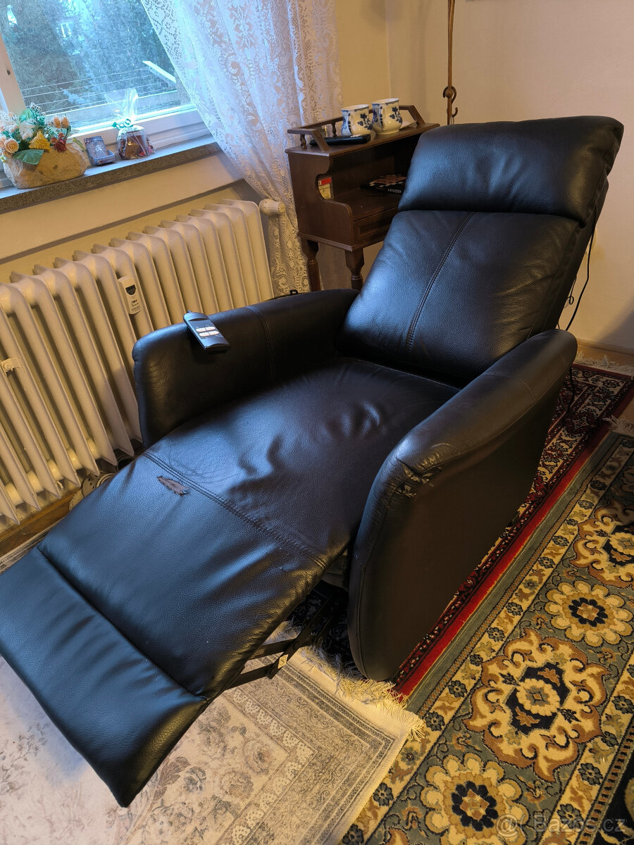 Polohovací křeslo - 2