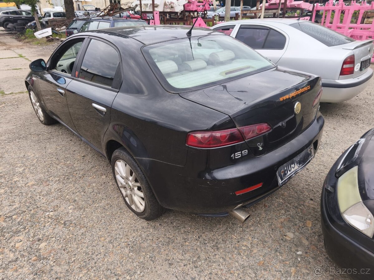 Alfa Romeo 159 - 2