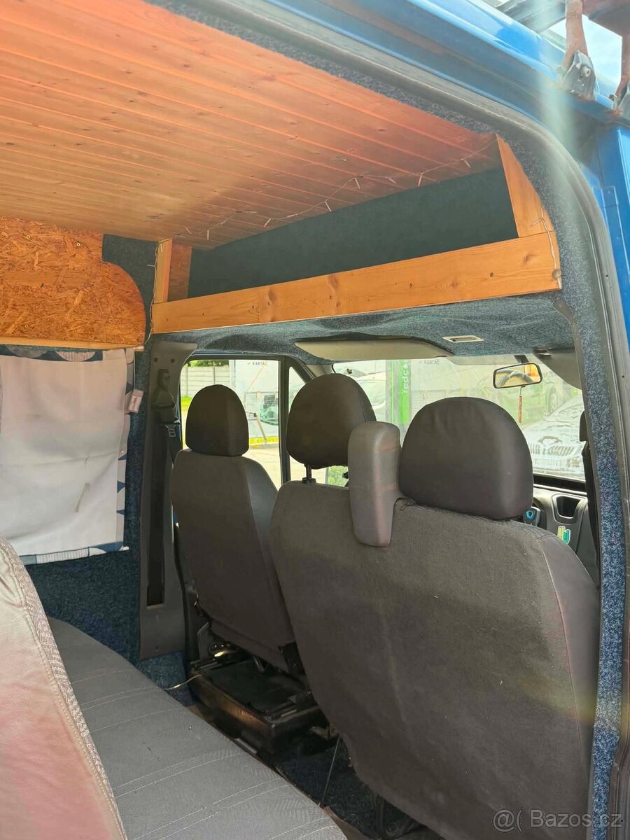 ford tranzit 2.4 - 2