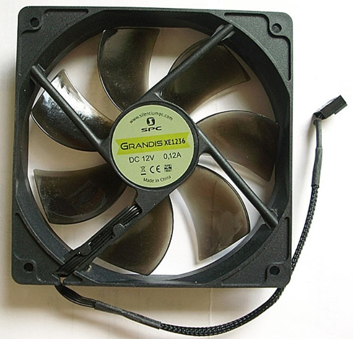 SilentiumPC Grandis XE1236 - 2