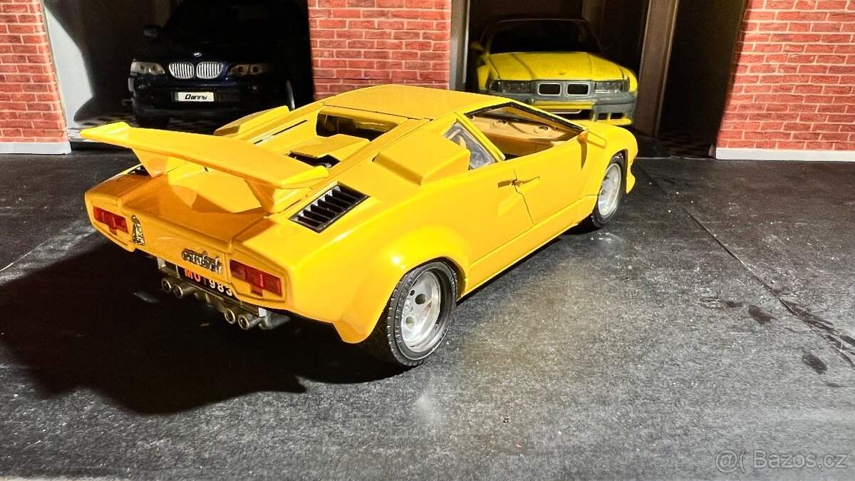 Lamborghini Countach 5000 1:24 Bburago - 2