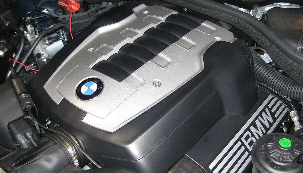 BMW N62 E65 745i a 750i motor - 2