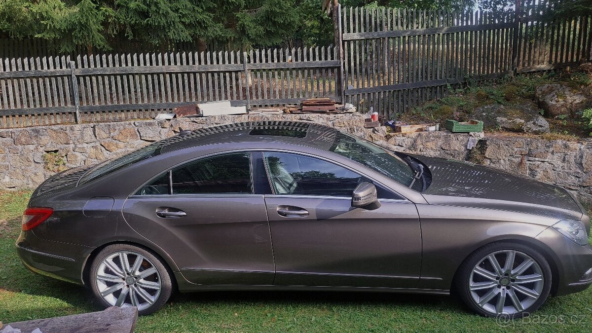 Mercedes CLS 350CDI - nebourané, výborný technický stav - 2