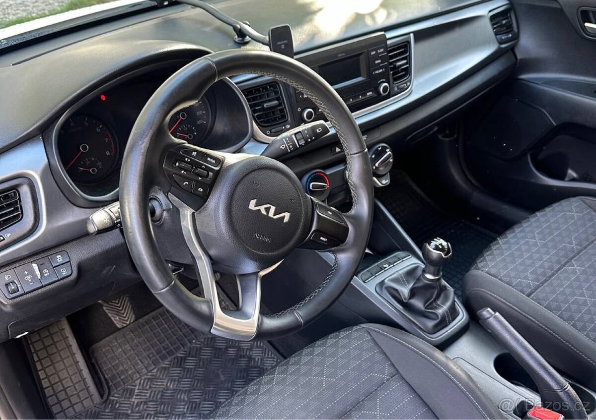 Pronájem Kia Rio 1.2 - 2