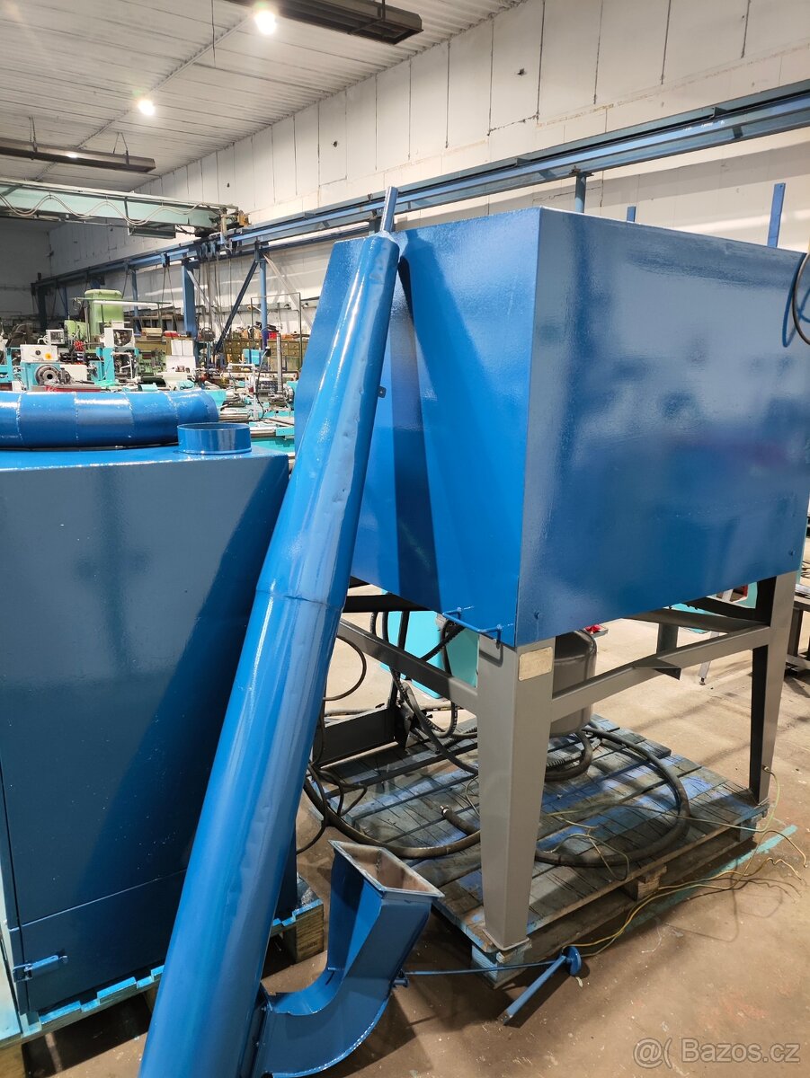 PÍSKOVACÍ, TRYSKACÍ KABINA TKB 3 + FILTRACE POC 6 - 2