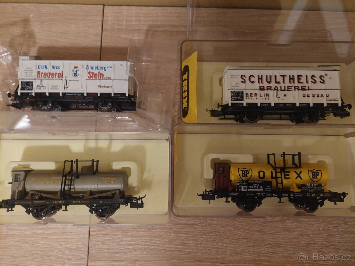 H0 - TRIX - nákladní vagony s loukoťovými koly or.obal - 2