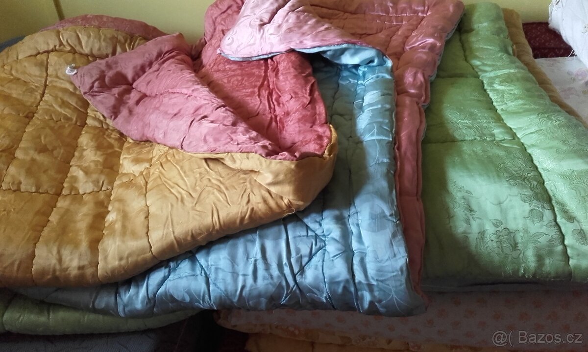 Deky a polštáře - 2