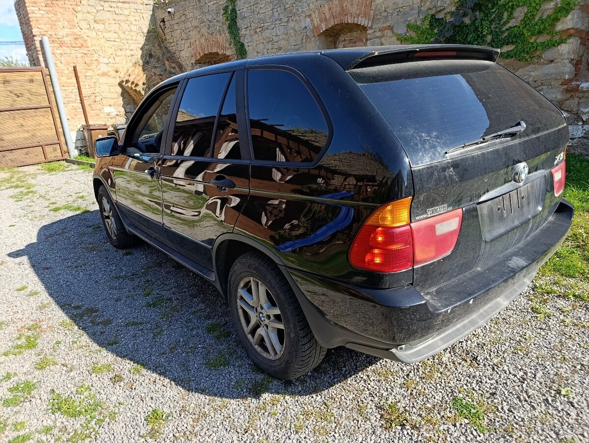 BMW X5 3.0D 160 KW VEŠKERÉ DÍLY Z VOZU PLATÍ DO SMAZÁNÍ - 2