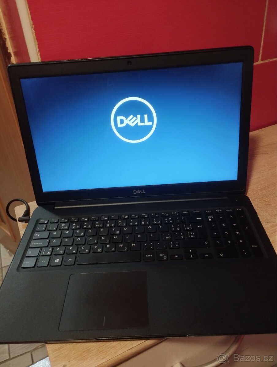 Dell Latitude 3500 8145U... odběr Chotěboř.. - 2