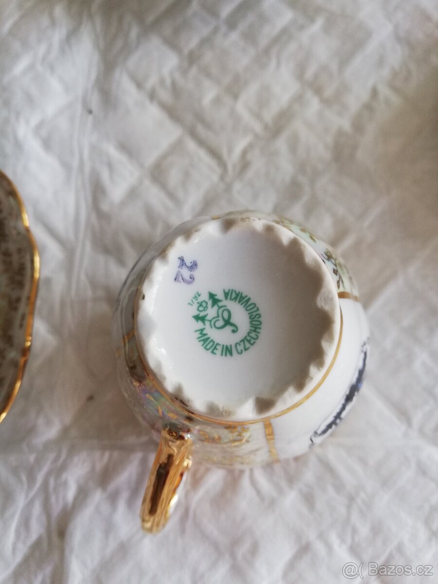 Kávový servis zdobený zlatem - 2