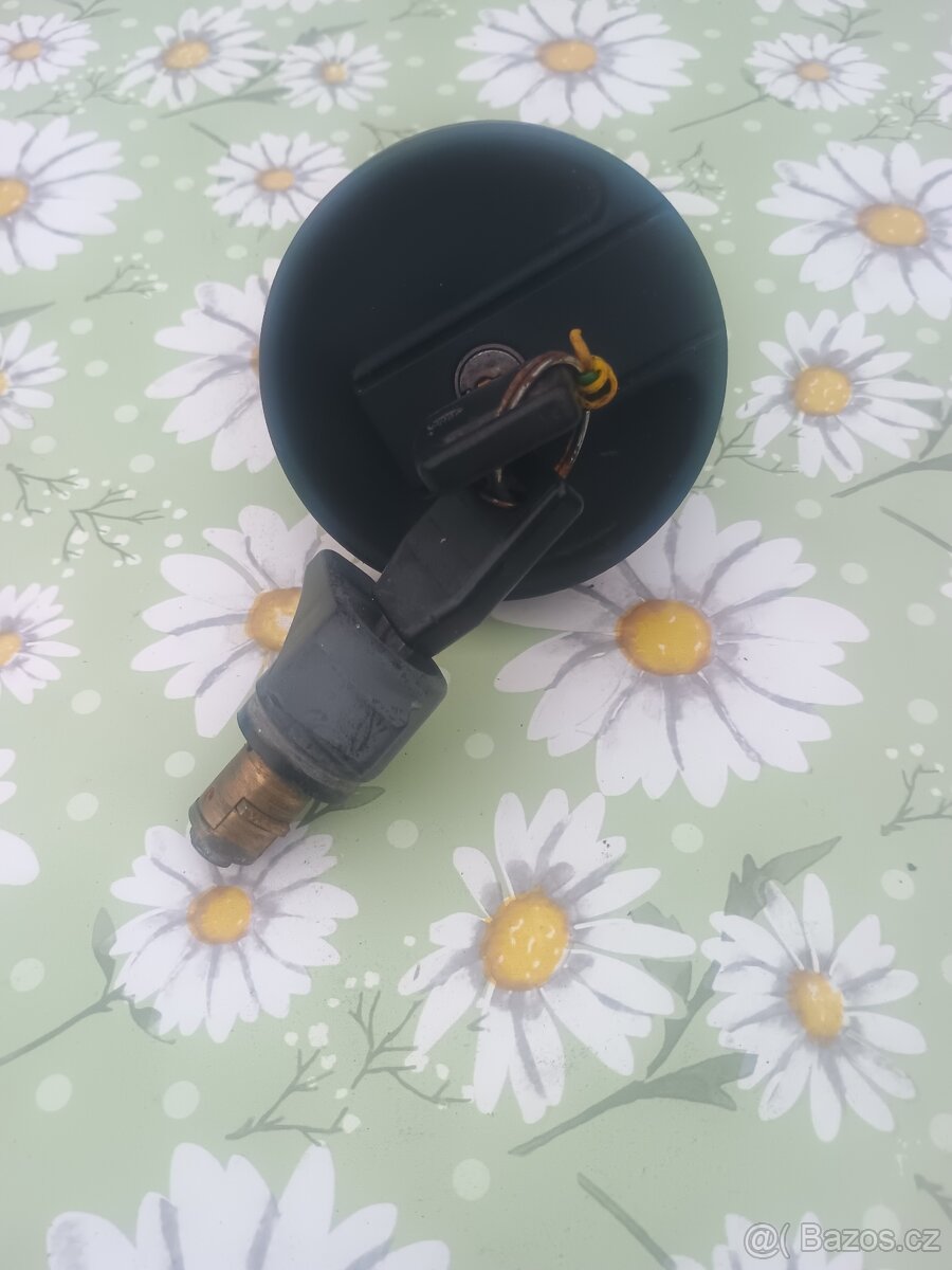 Víčko nádrže Škoda Favorit - 2