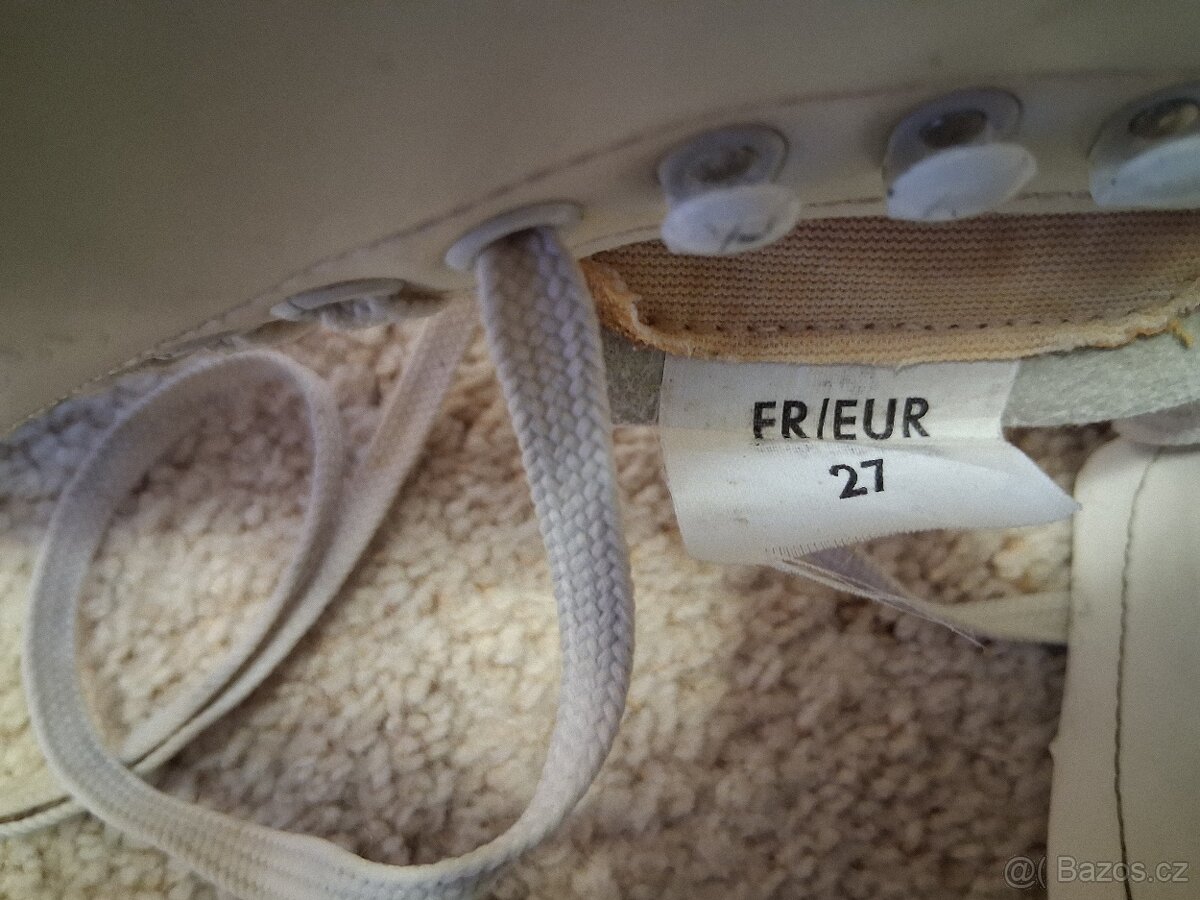 Dívčí brusle 27 - 2