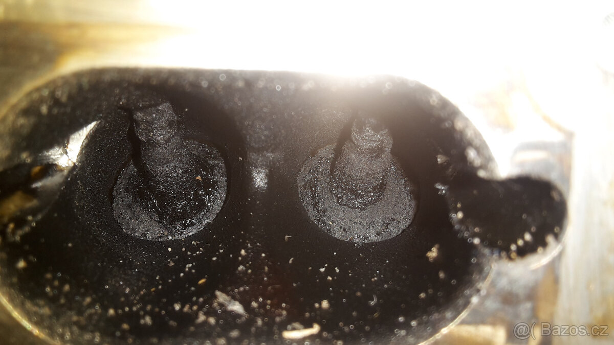 Walnutblasting- mechanická dekarbonizace motoru - 2