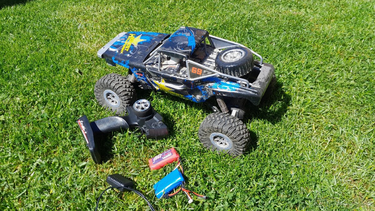 RC auto HOT MONSTER - 2