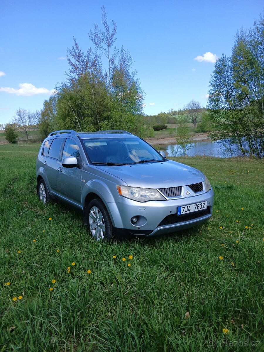 Mitsubishi outlander 2.0tdi 103kw - 2