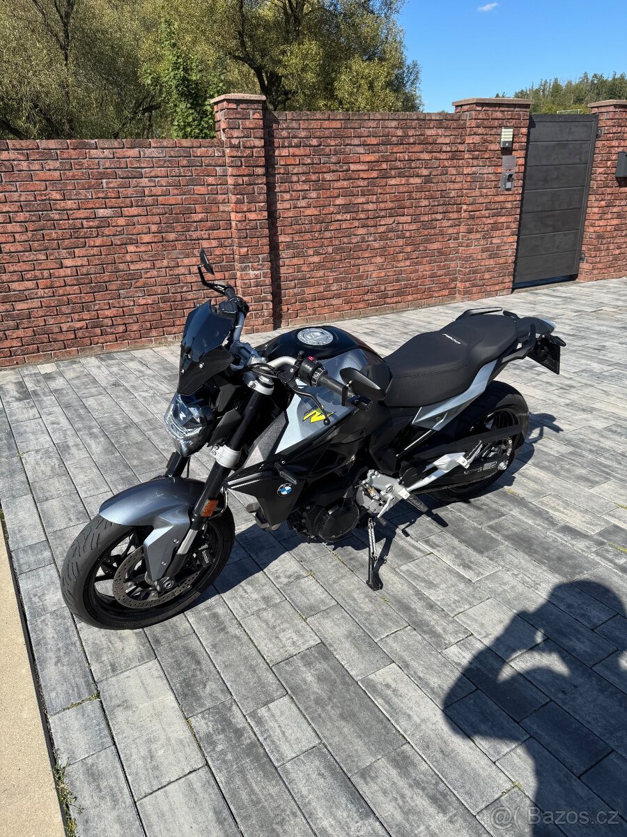 F 900 R - 2
