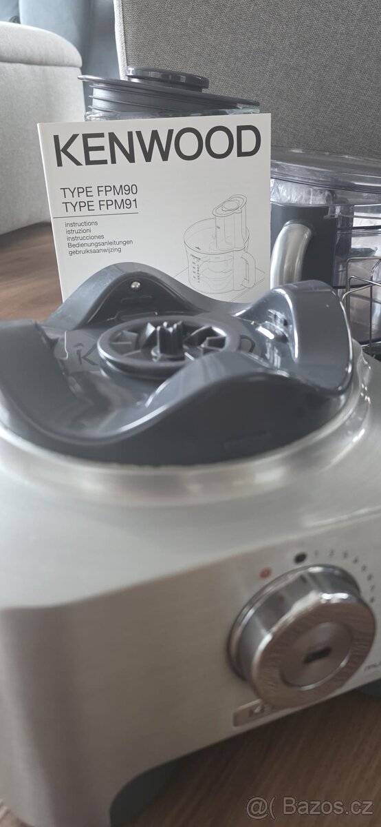 Kuchyňský robot- zn. KENWOOD - 2