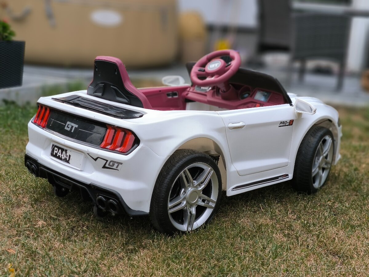 Elektrické autíčko Mustang - 2