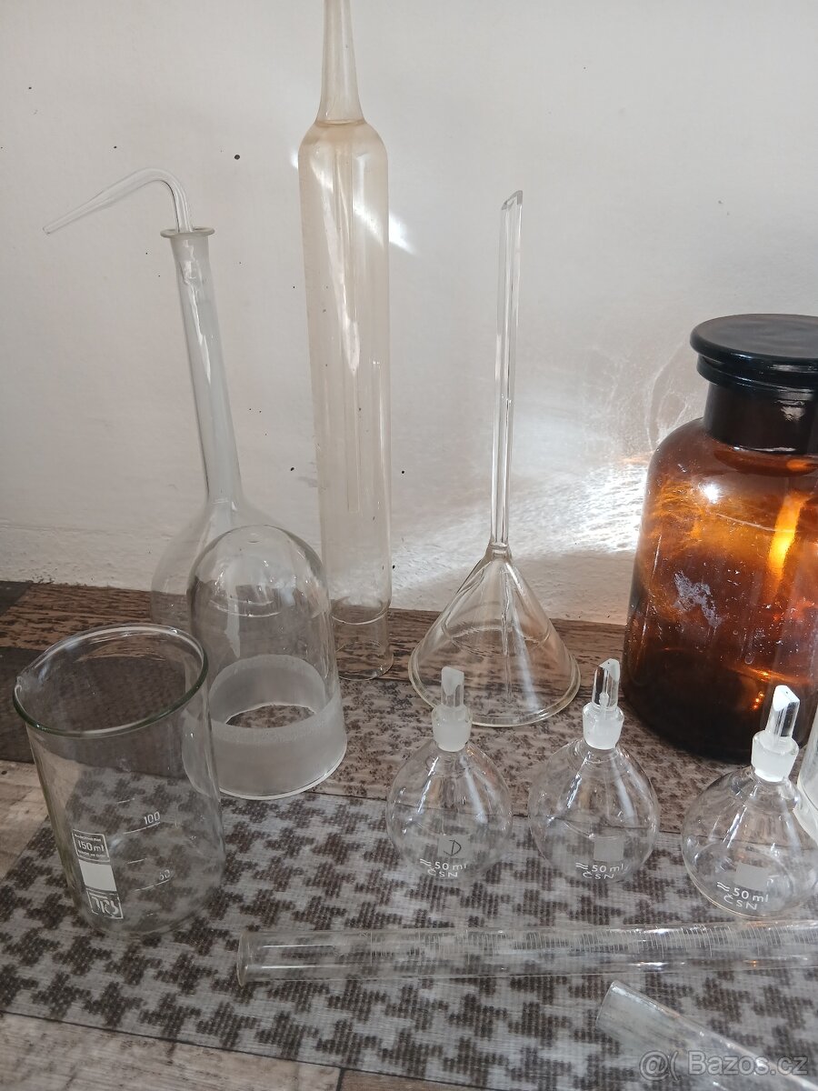 Laboratorní sklo - 2