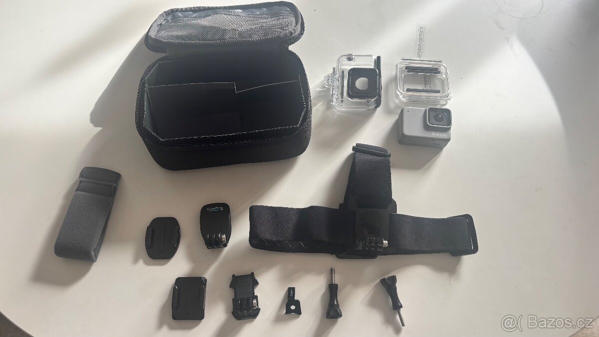 GoPro 7 white a příslušenství - 2