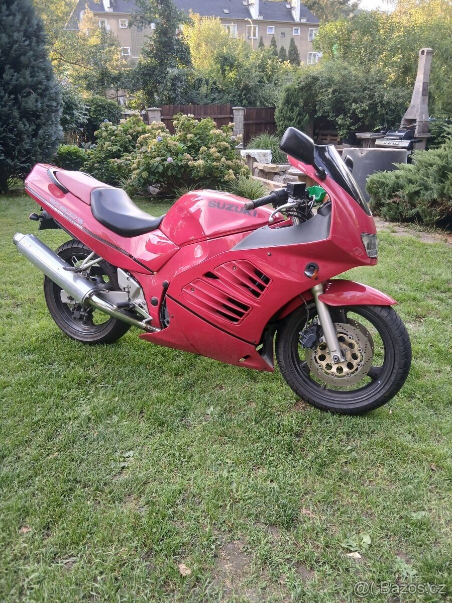 Suzuki RF 600 R GN76B - 2