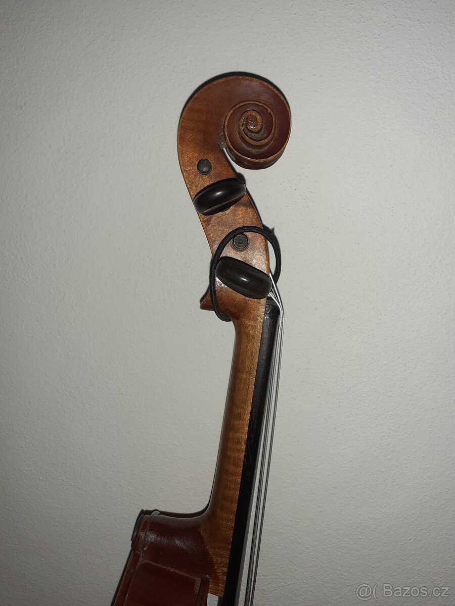 Housle celé - 2