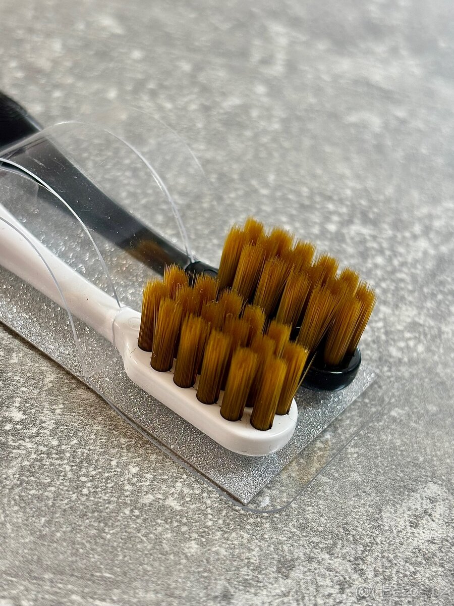 Luxusní zubní kartáčky – elegantní design - 2