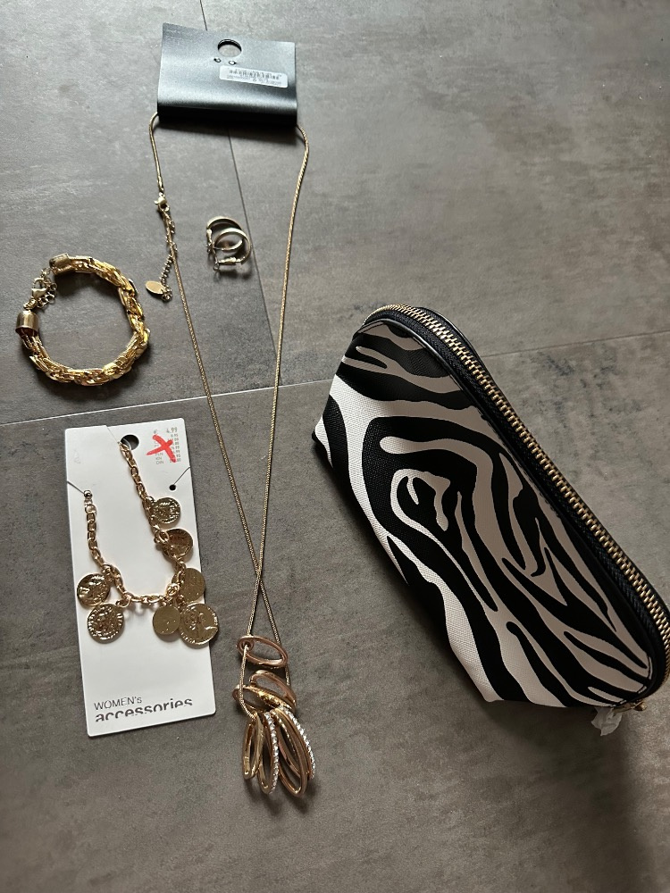 Nové krásné dámské doplňky - 2