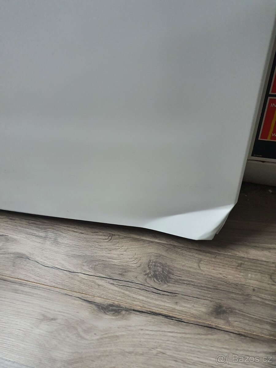 NOVÁ lednice s mrazákem A++ 2.jakost - 2