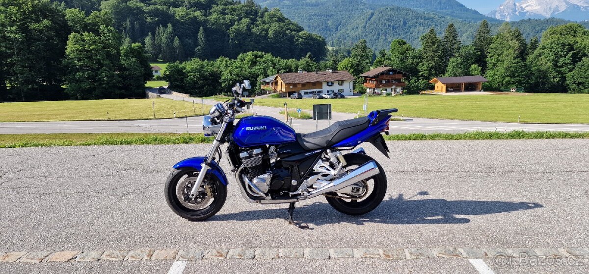 Suzuki GSX 1400 - 2
