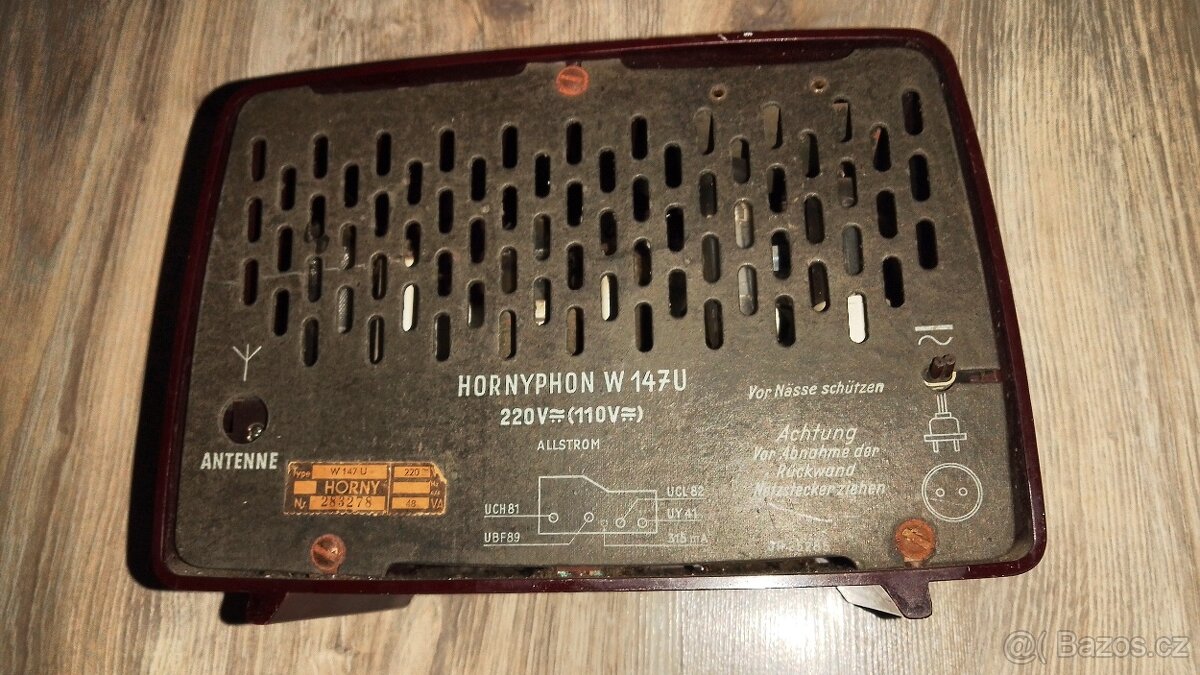 Prodám bakelitové starožitné rádio Hornyphon W147U . - 2
