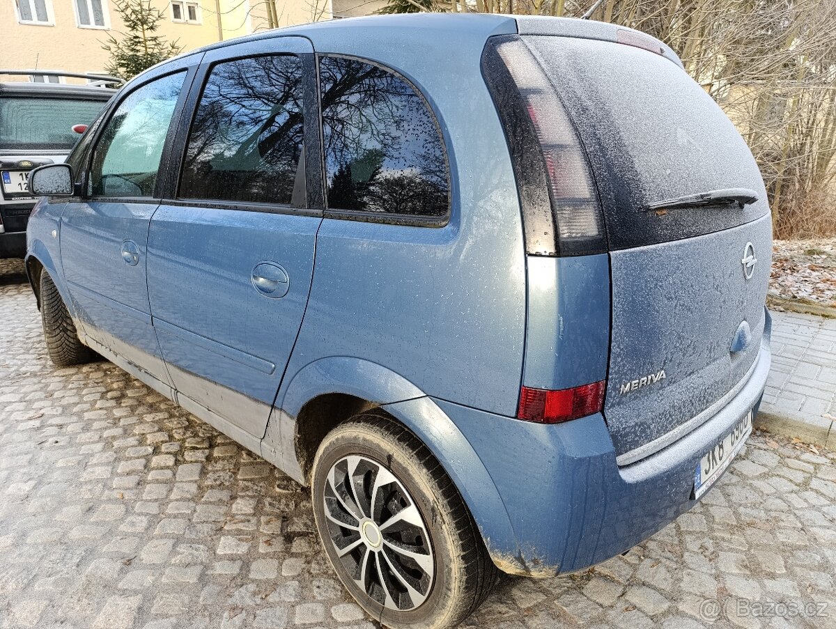 Opel Meriva 1,4i 140 000km - 2