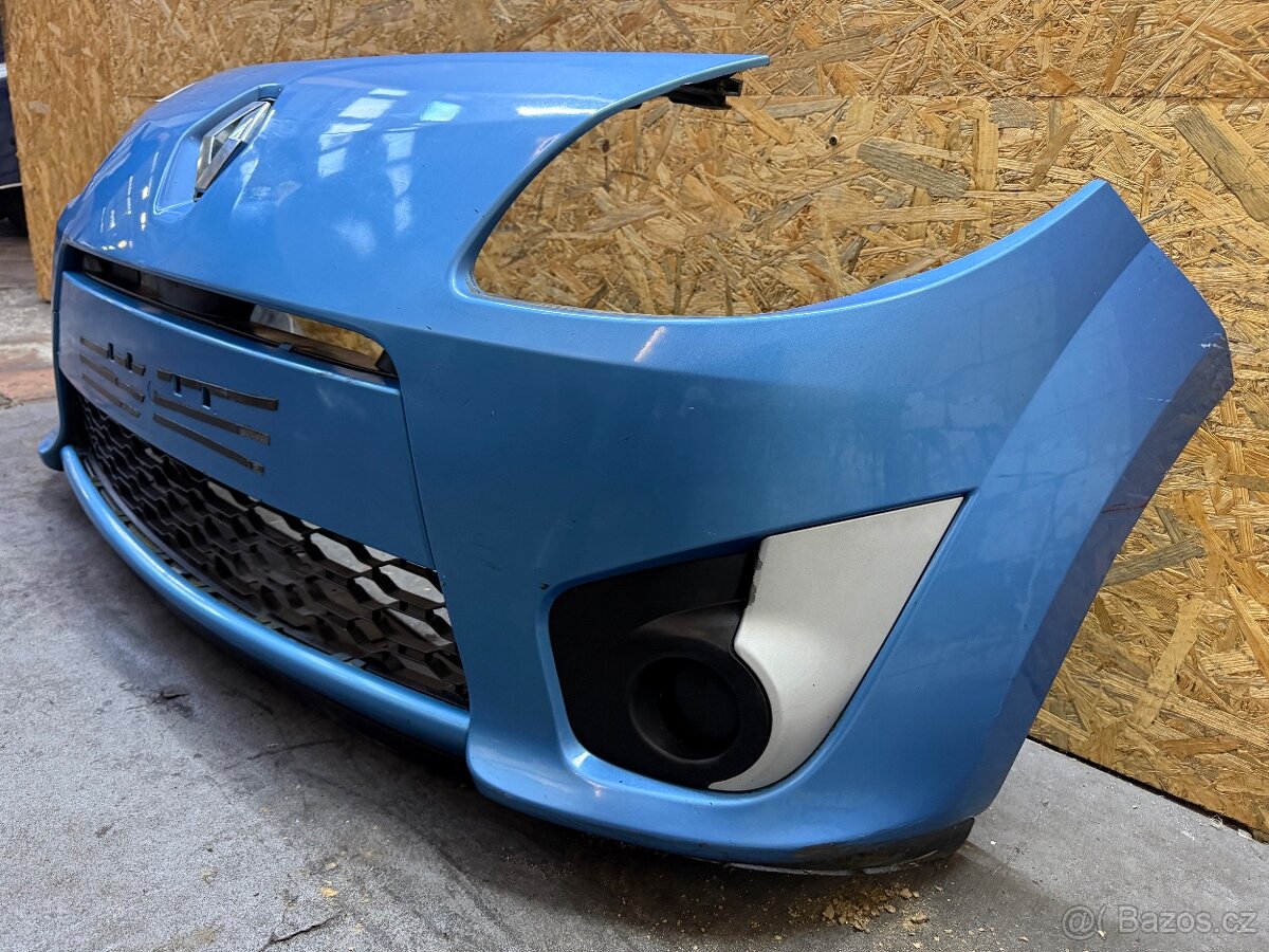 Přední nárazník Renault Twingo 2011 - 2