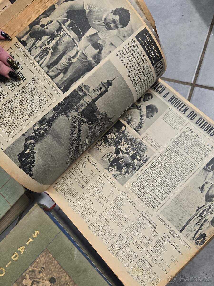 Čtyři svazky...... Stadion - 2